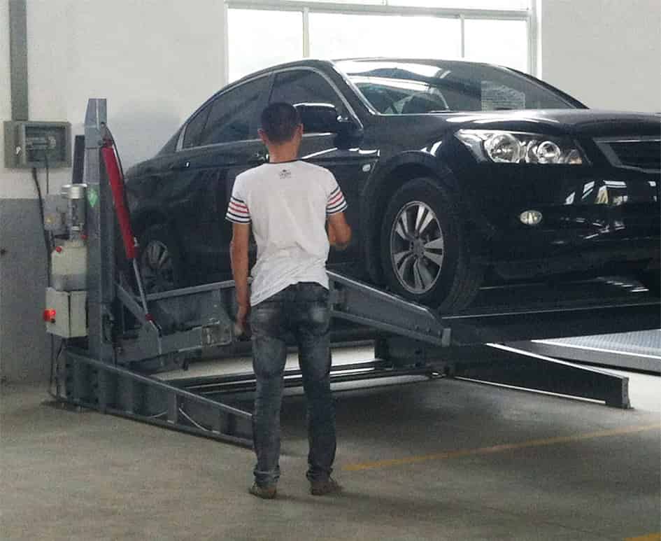 甘肅蘭州俯仰式簡易升降立體車庫設(shè)備05.jpg