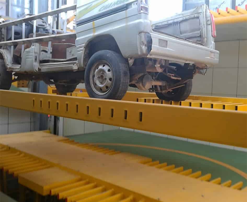 甘肅蘭州垂直升降立體車庫設(shè)備04.jpg